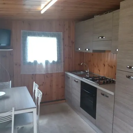 مكان تخييم Camping Olivella Pilzone