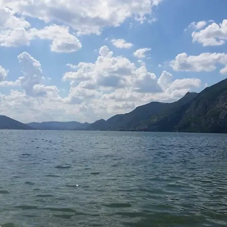 Camping Olivella * Pilzone