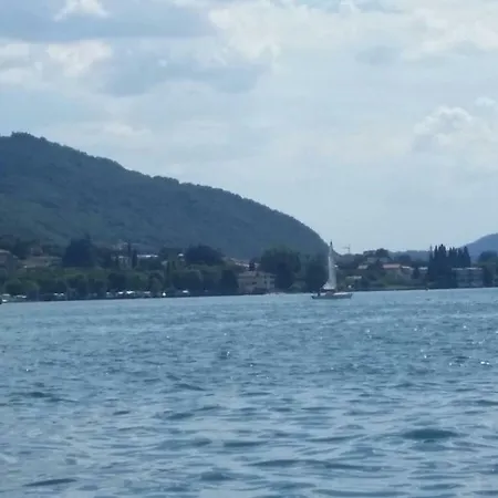 مكان تخييم Camping Olivella *