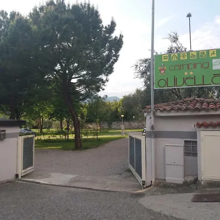 مكان تخييم Camping Olivella *